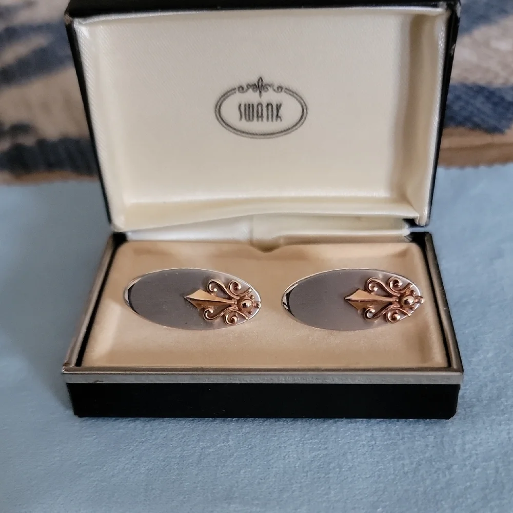 Vintage Swank Two-Tone Fleur de Lis Cuff Links